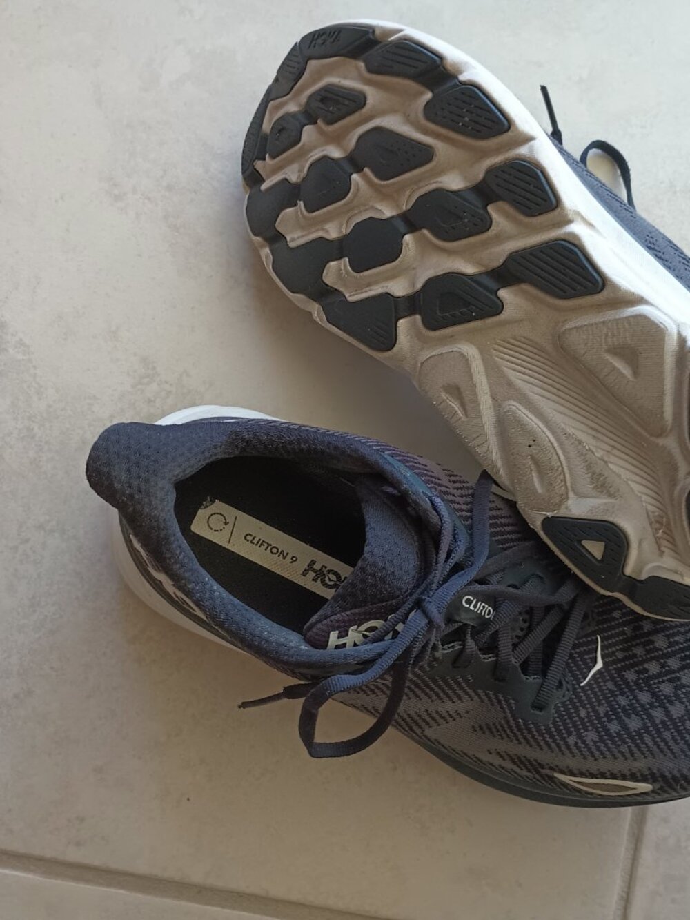 Women's Hoka sneakers - Picture 5 of 5